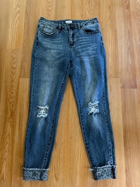 Easel Women's Distressed Roll-Cuff cheetah print Jeans - large